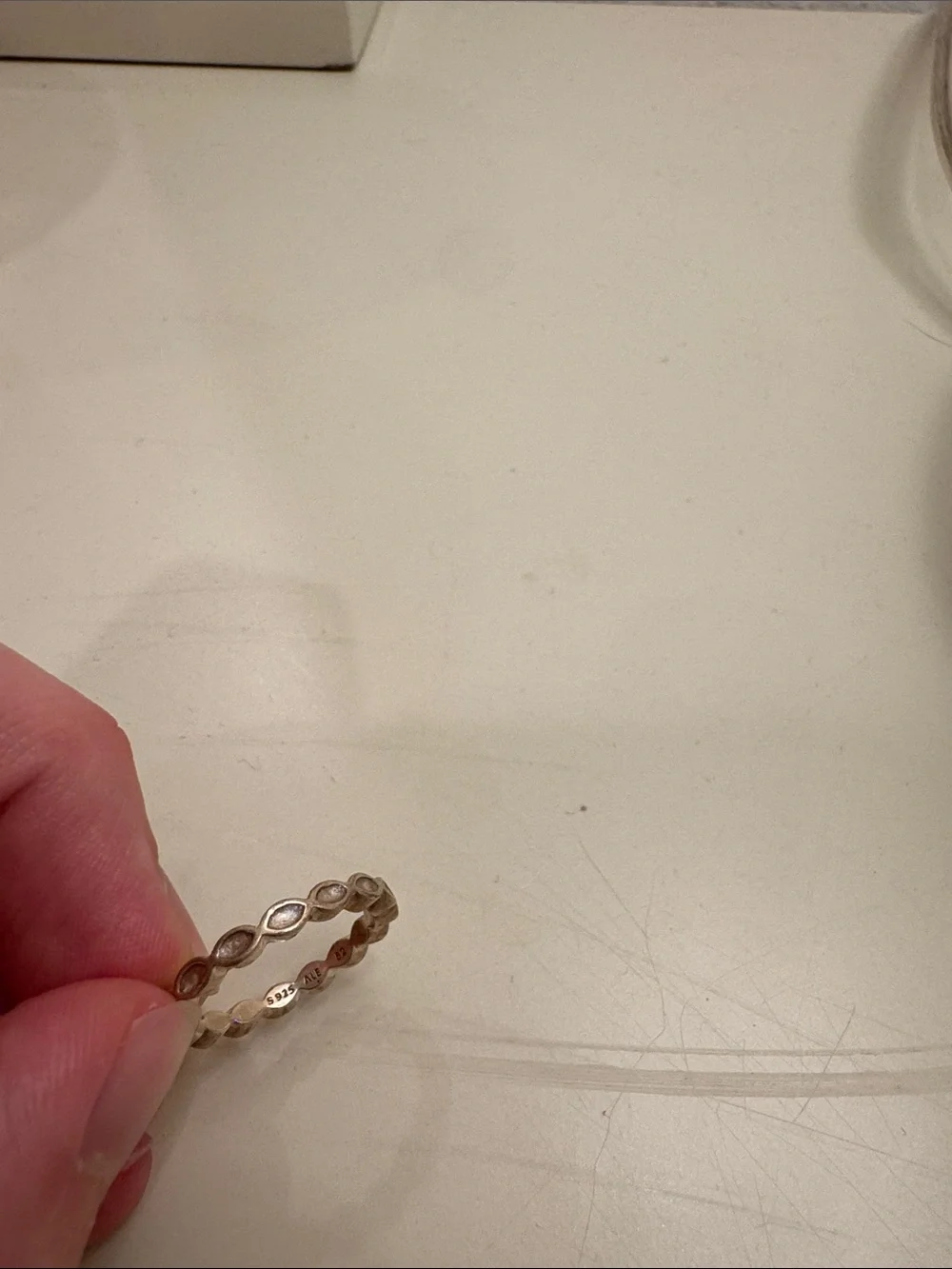 Pandora Size 6 Silver Leaf-Link Mother of Pearl Stackable Ring